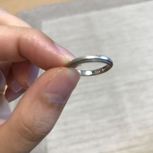 【4℃ BRIDAL(ヨンドシーブライダル)の口コミ】 夫婦ともに趣味や価値観も似ているため、シンプルなデザインを探しており…