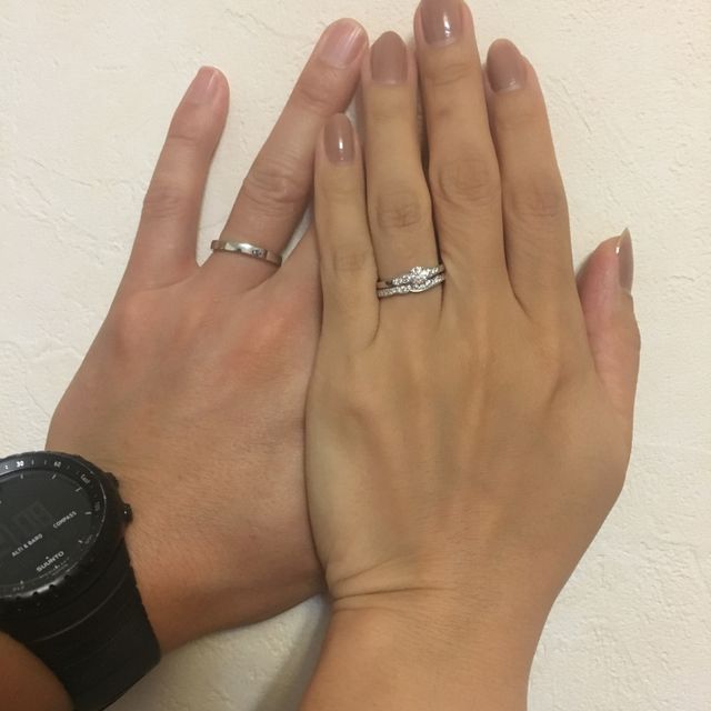 【俄(にわか)の口コミ】 シンプルな指輪が欲しくてお店に行きました。彼女は少し装飾のあるのが欲…