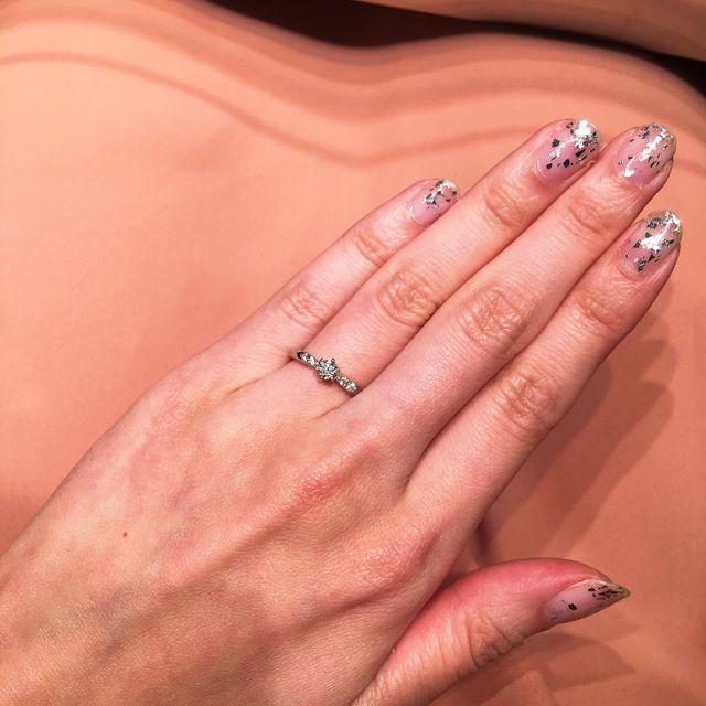 【ラザール ダイヤモンド(LAZARE DIAMOND)の口コミ】 ダイヤモンドの輝きがほかのブランドと違った。カットの技術が素晴らしく…