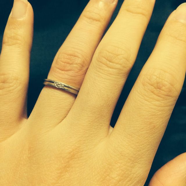 【アイプリモ(I-PRIMO)の口コミ】 溝の中にハート柄があり可愛い物が大好きな私はこのデザインに一目惚れし…