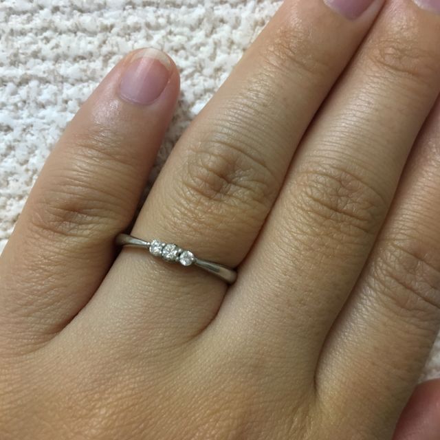 【銀座ダイヤモンドシライシの口コミ】 ダイヤ付きの指輪が希望で他のブランドのエタニティリングと最後まで悩ん…