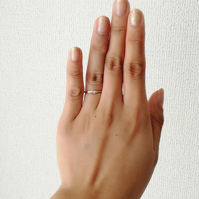 【アイプリモ(I-PRIMO)の口コミ】 お店で紹介して下さったエピュレが華奢でダイヤの輝きも綺麗だった為、こ…