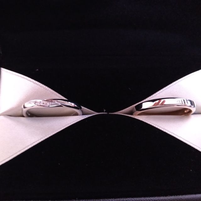 【エクセルコダイヤモンド(EXELCO DIAMOND)の口コミ】 ダイヤモンドの品質とデザインで決めました。
初めは某有名ジュエリーブラ…