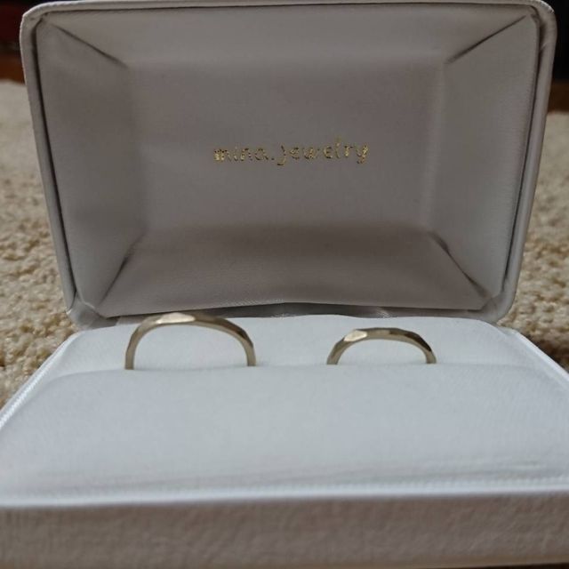 【mina.jewelry(ミナジュエリー)の口コミ】 どこの指輪もそんなに変わらないと思っていましたが、この指輪をはめた途…