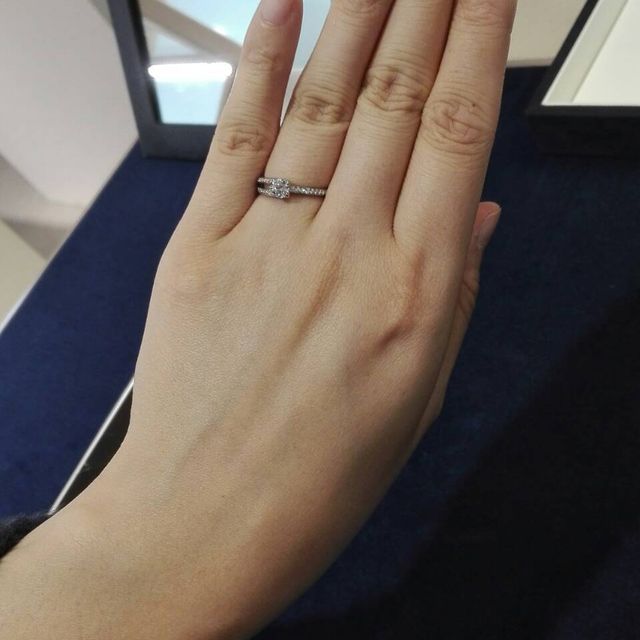 【Fred(フレッド)の口コミ】 他にはないデザインのものを探していたので、アームの数が不均衡なこのタ…