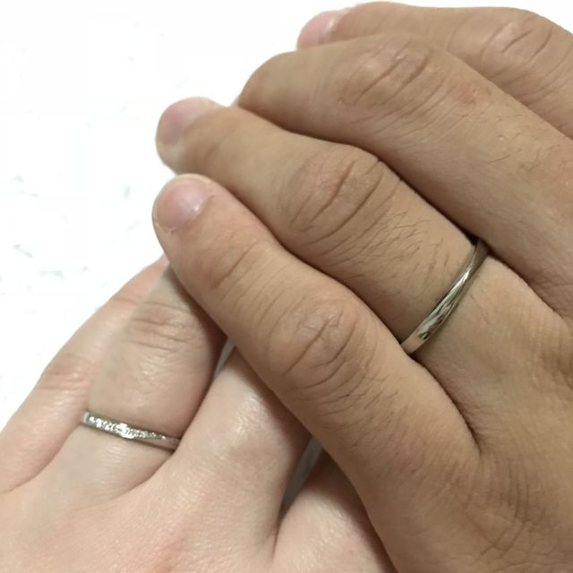 【Something Blue(サムシングブルー)の口コミ】 リングの内側のブルーサファイアがキレイでした。キャンペーンなどで誕生…