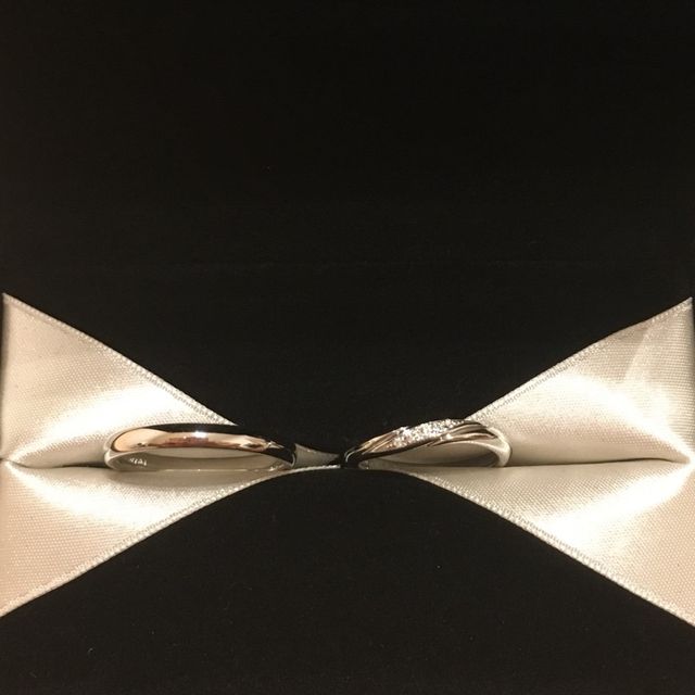 【エクセルコダイヤモンド(EXELCO DIAMOND)の口コミ】 指輪の決め手は、指を綺麗に見せてくれるシンプルなデザインでした。お互…