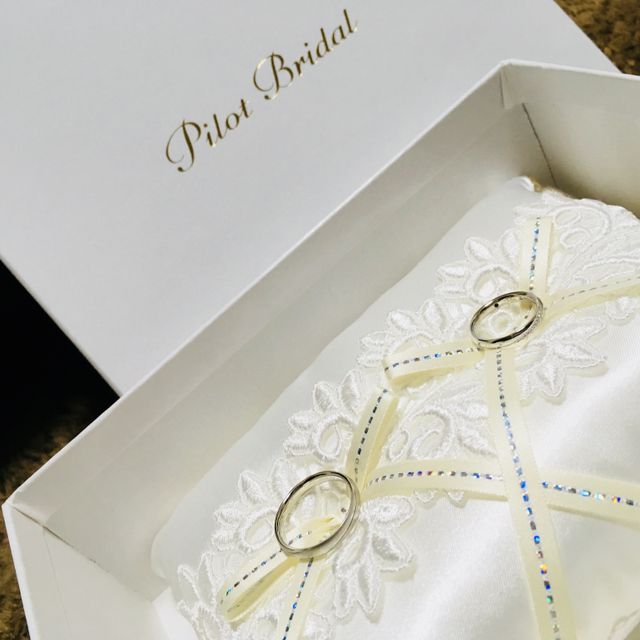 【PILOT BRIDAL(パイロットブライダル)の口コミ】 旦那が普段アクセサリーをつけない人なので、つけ心地の良さに重点を置い…
