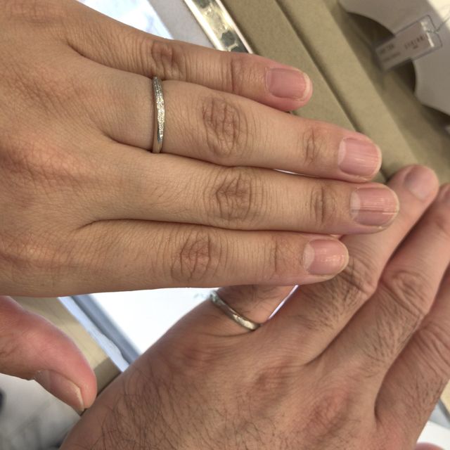 【BRIDGE(ブリッジ)の口コミ】 派手過ぎず、しかし同時に華やかさがあり、理想と一致した為。着け心地も…