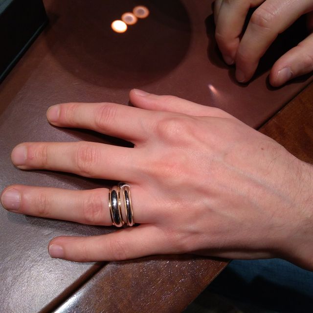 【ティファニー(Tiffany & Co.)の口コミ】 外国人の新郎用なので、日本ではなかなか大きい指輪のサイズがありません…