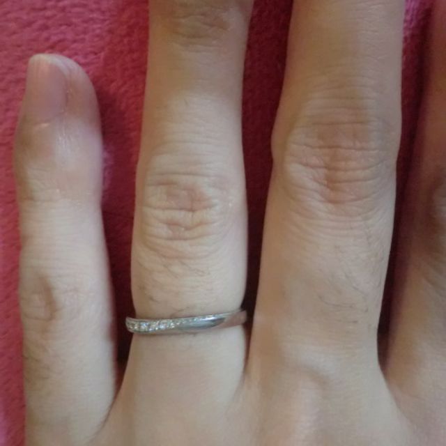 【さくらダイヤモンドの口コミ】 他よりもきれいで光り輝いているように見えたのでよかった。他の指輪を見…