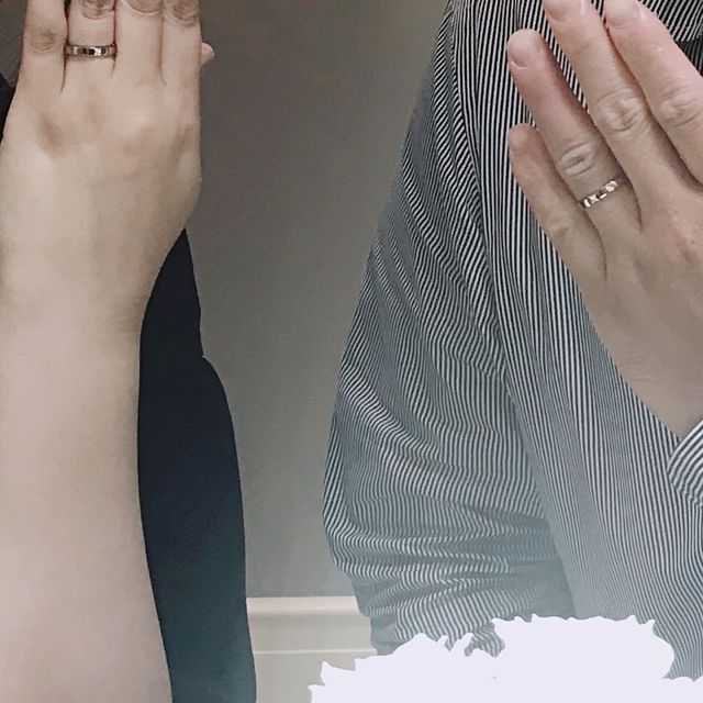 【ハリー・ウィンストン(Harry Winston)の口コミ】 デザインに一目惚れしたのと、
女子の憧れのハリーウィンストンだったので…