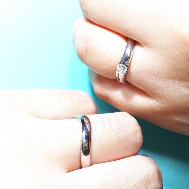 【俄(にわか)の口コミ】 婚約指輪を頂かないという話の流れになっていたので、婚約指輪兼結婚指輪…