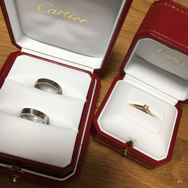 【カルティエ(Cartier)の口コミ】 主人がプロポーズのために内緒で購入してくれていました。
存在感のある一…