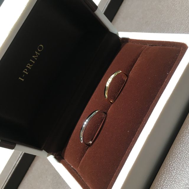 【アイプリモ(I-PRIMO)の口コミ】 ストレートでゴールドのものを探していました。婚約指輪がないので、でき…