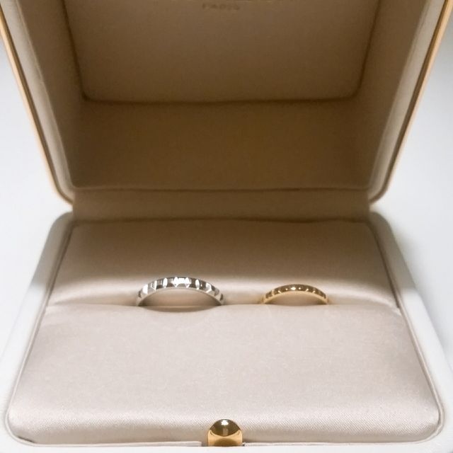 【ブシュロン(BOUCHERON)の口コミ】 結婚指輪はイエローゴールドのものがいいと決めていました。ティファニー…