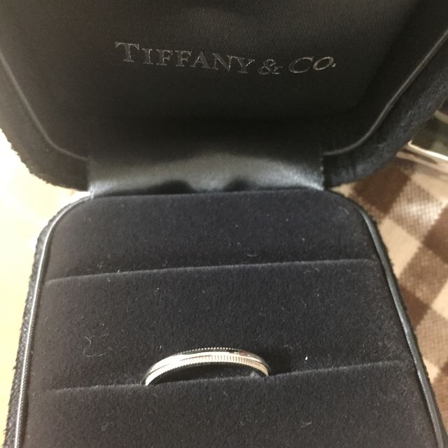 【ティファニー(Tiffany & Co.)の口コミ】 旦那がきめました！シンプルが一番！
その時ちょうどジャニーズの方が出ら…