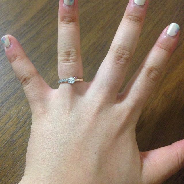 【COCKTAIL(カクテル)の口コミ】 ゼクシィのVANillAのページにこの指輪の写真が載っていて、それがきっかけ…