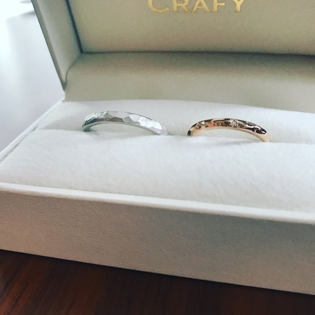 【CRAFY(クラフィ)の口コミ】 何と言っても世界で一つだけのデザインが作れるのがいいと思います。二人…