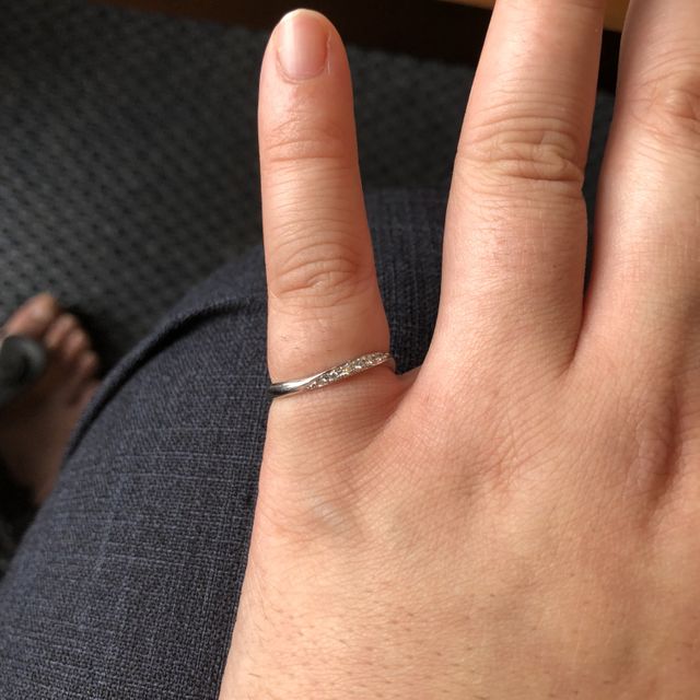 【HOSHI no SUNA 星の砂(ほしのすな)の口コミ】 一目惚れです。デザインと手触り、お店の方から伺ったブランドの話など、…