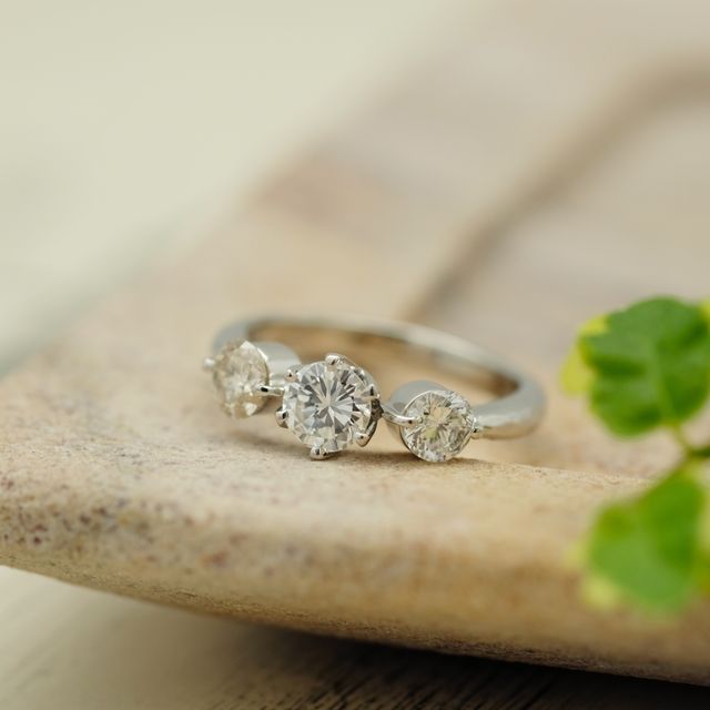 【サロン・ド・ルシェルの口コミ】 母から譲ってもらったダイヤをリフォームして婚約指輪にしたので、ダイヤ…