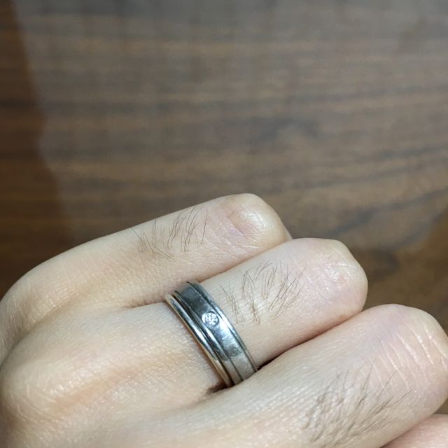 【EURO WEDDING BANDの口コミ】 このデザインにした理由ははめごこちがとても滑らかで良かったからです。…