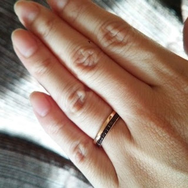 【ブシュロン(BOUCHERON)の口コミ】 決め手はデザイン性です。手持ちのフルエタニティリングがあったので、そ…