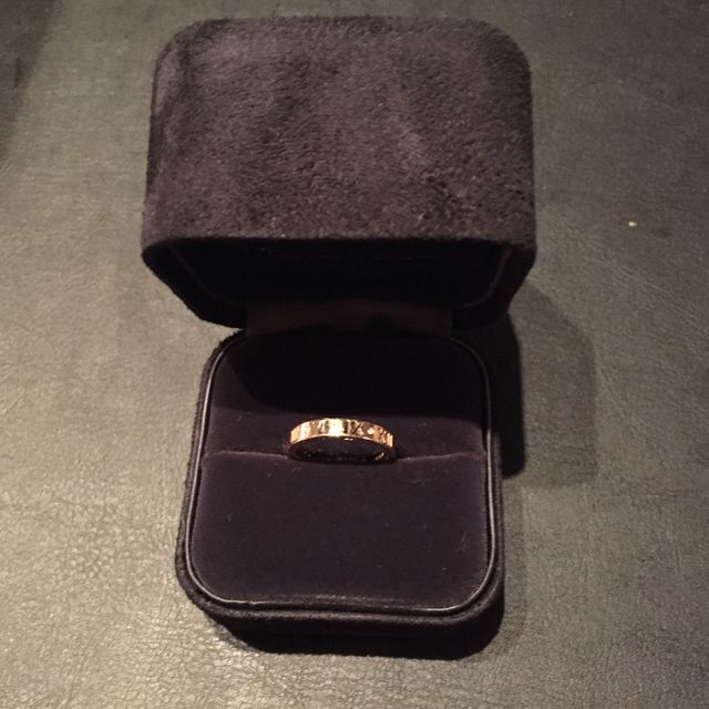 【ティファニー(Tiffany & Co.)の口コミ】 男性用なので、装飾の少ないものを希望していました。

その中で見つけた…