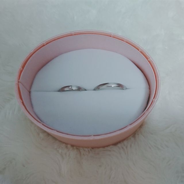 【insembre(インセンブレ)の口コミ】 2人で結婚指輪を見に行き、彼がいいじゃん！と言ったのが指輪の決め手です…