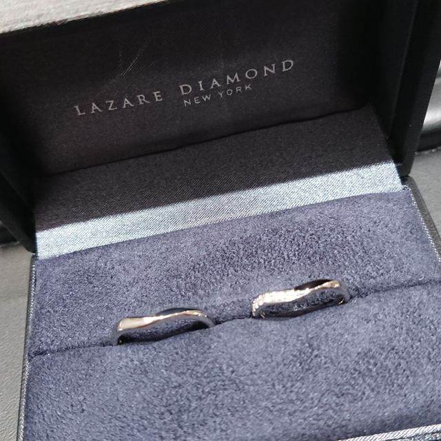 【ラザール ダイヤモンド(LAZARE DIAMOND)の口コミ】 今回、ニワカの指輪を当初は購入する予定でいました。しかし、式場からの…