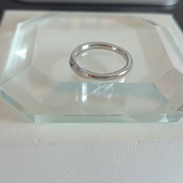 【4℃ BRIDAL(ヨンドシーブライダル)の口コミ】 日常の動作の邪魔にならないよう、シンプルなデザインがいいと思い、この…