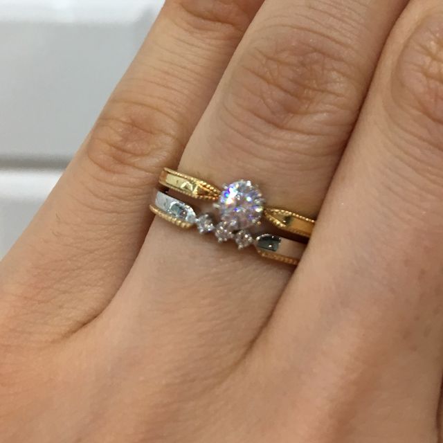 【JEWELRY STUDIO Advance(ジュエリースタジオアドバンス)の口コミ】 ミル打ちのデザインと、ゴールドの色味がアンティーク調で気に入りました…