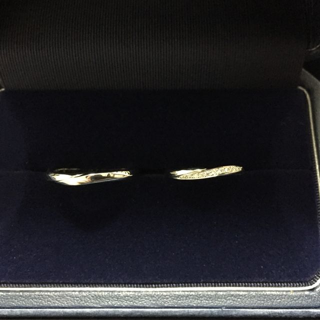 【銀座ダイヤモンドシライシの口コミ】 デザインと付け心地でした。
仕事柄普段指輪をつけられない分キラキラした…