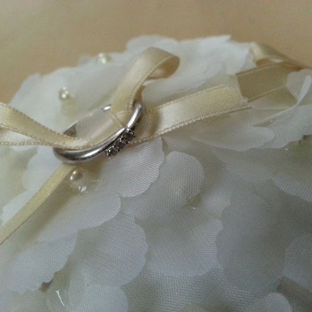 【ラザール ダイヤモンド(LAZARE DIAMOND)の口コミ】 良心的な値段かつ、見た目は華やかでダイヤモンドのついた指輪を探してい…