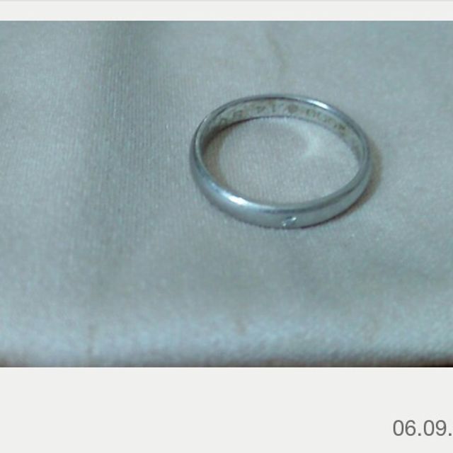 【ギンザタナカブライダル(GINZA TANAKA BRIDAL)の口コミ】 一生のものなのでシンプルで飽きのこないデザインで家事育児等の作業き邪…