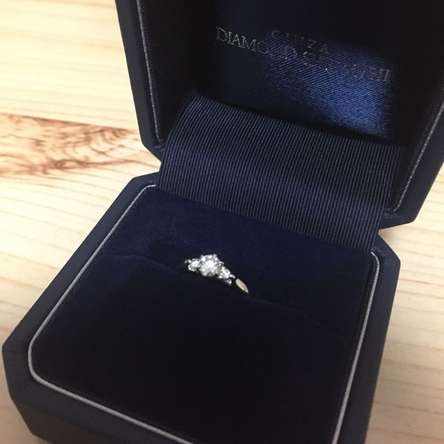 【銀座ダイヤモンドシライシの口コミ】 どのような指輪がいいかあまり決めずにお店に行ってしまいましたが、たく…