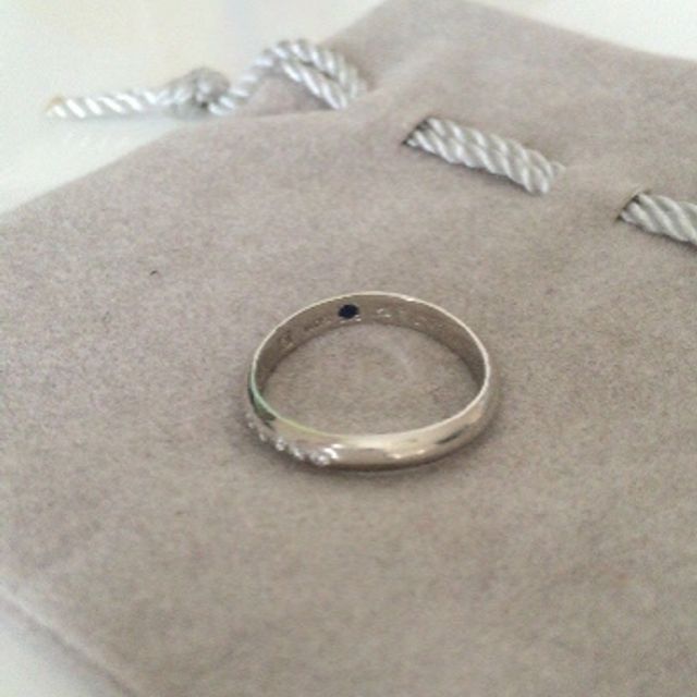 【L'or(ロル)の口コミ】 緩やかなカーブが指をキレイに見せてくれますし、シンプルだけど５つのダ…