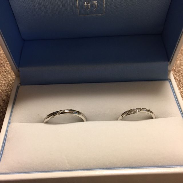 【GALA JEWELRY(ガラジュエリー)の口コミ】 こちらのお店の指輪はどれも通常のものより内側を丸みを帯びて作られてお…