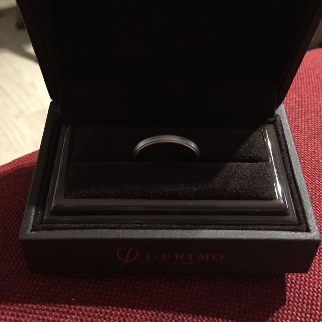 【アイプリモ(I-PRIMO)の口コミ】 仕事上あまり派手な結婚指輪はつけられないのでシンプルなデザインを探し…