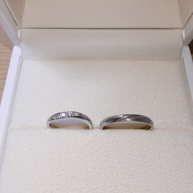 【I's stone(アイズストーン)の口コミ】 もともとピンクダイヤモンド目当てで行き、たくさん試着させてもらいデザ…