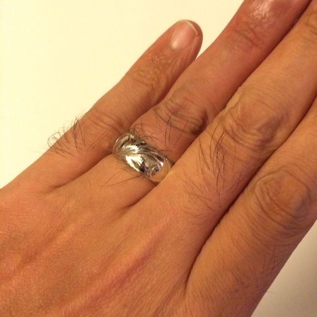 【Wailea(ワイレア)の口コミ】 普通の結婚指輪では、なんだか物足りなさを感じていて、ハワイ好きの妻に…