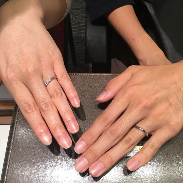 【銀座ダイヤモンドシライシの口コミ】 指にはめた時に直感的にきれい!と感じたことと、指に馴染んで見えたことで…