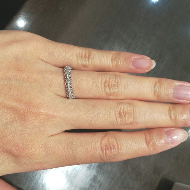 【LUCIE(ルシエ)の口コミ】 お花をモチーフにしたデザインであり、可愛らしさとゴージャスな雰囲気が…