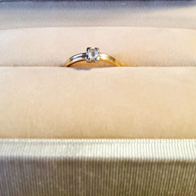 【メデルジュエリー(Mederu jewelry)の口コミ】 年をとってもずっとつけていて違和感のないデザインを探していました。

…