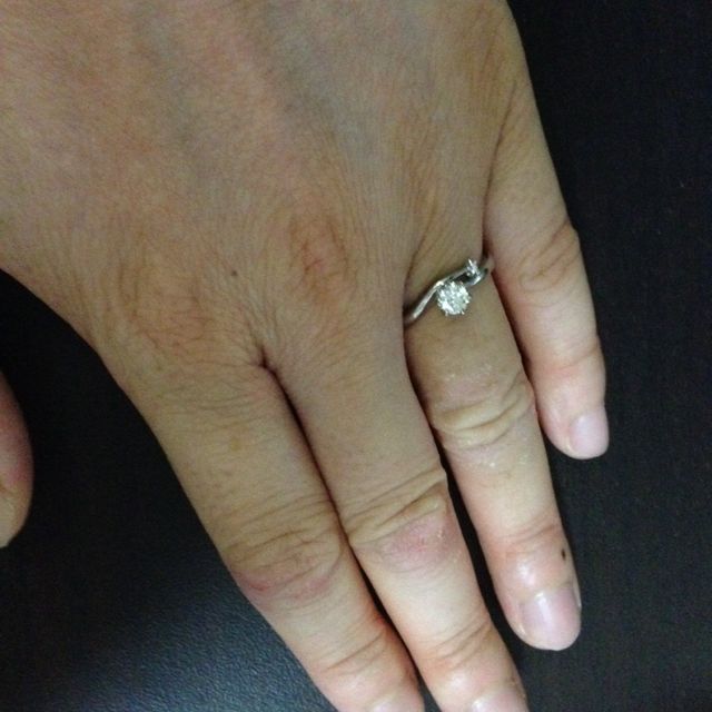 【アイプリモ(I-PRIMO)の口コミ】 こちらの商品は星座をモチーフに作られていて、とてもロマンチックだと感…