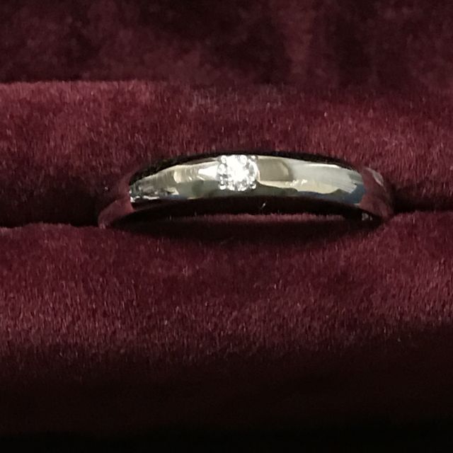 【PILOT BRIDAL(パイロットブライダル)の口コミ】 なんといっても丈夫さを重視していたため、鍛造での指輪探しをスタートし…