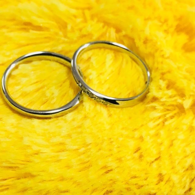 【GALA JEWELRY(ガラジュエリー)の口コミ】 指が綺麗に見えるデザインが1番の魅力でした。石をつけてもすぐに購入でき…