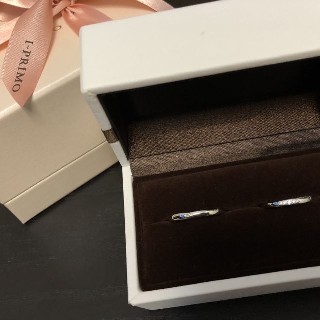 【アイプリモ(I-PRIMO)の口コミ】 もう少し派手なデザインの指輪を購入するか検討していましたが、ネットや…