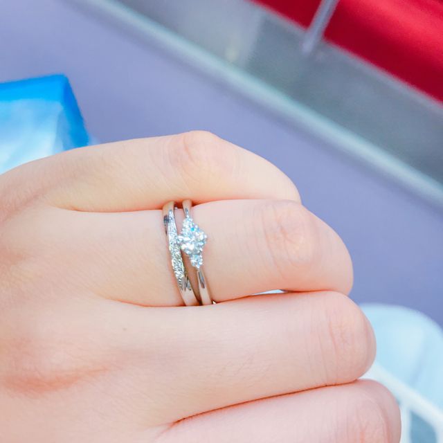 【GALA JEWELRY(ガラジュエリー)の口コミ】 デザインとダイヤの質で決めました。一番いいグレードで選んでもそんなに…