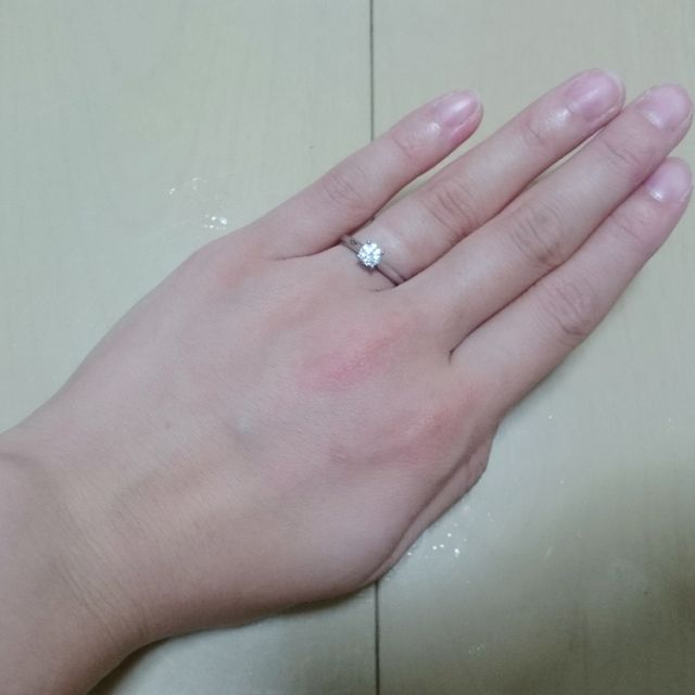 【カルティエ(Cartier)の口コミ】 一番の決め手はカルティエのブランド名です。ダイヤのサイズは０．３カラ…